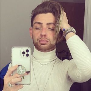 Meet your Posher, Charlie